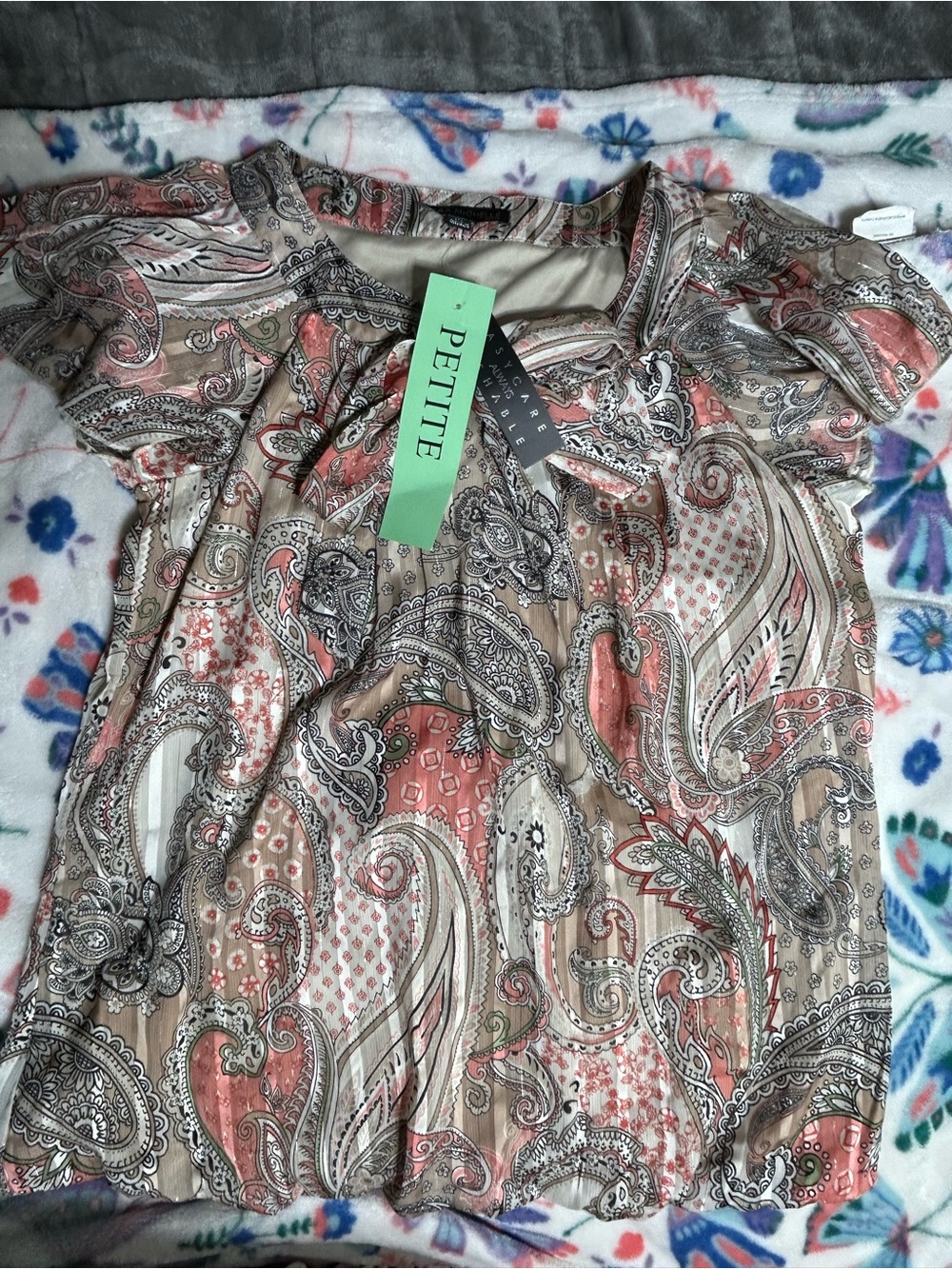 Sara Michelle Petite Paisley Short Sleeve Top - Coral & Taupe